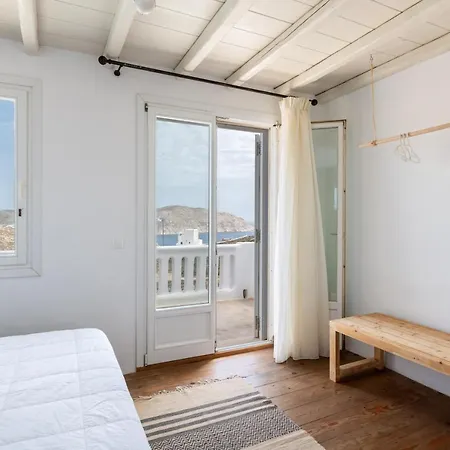 Villa Ryakia Villa, 5 Min Away From Super Paradise Beach