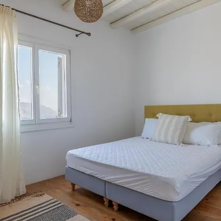 Ryakia Villa, 5 Min Away From Super Paradise Beach *