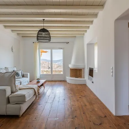 Ryakia Villa, 5 Min Away From Super Paradise Beach Mykonos Town